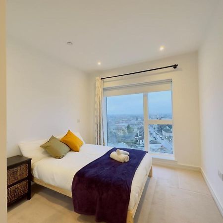 Luxurious Comfy Penthouse - Steps To East Croydon Train Station - Views Apartment Luaran gambar