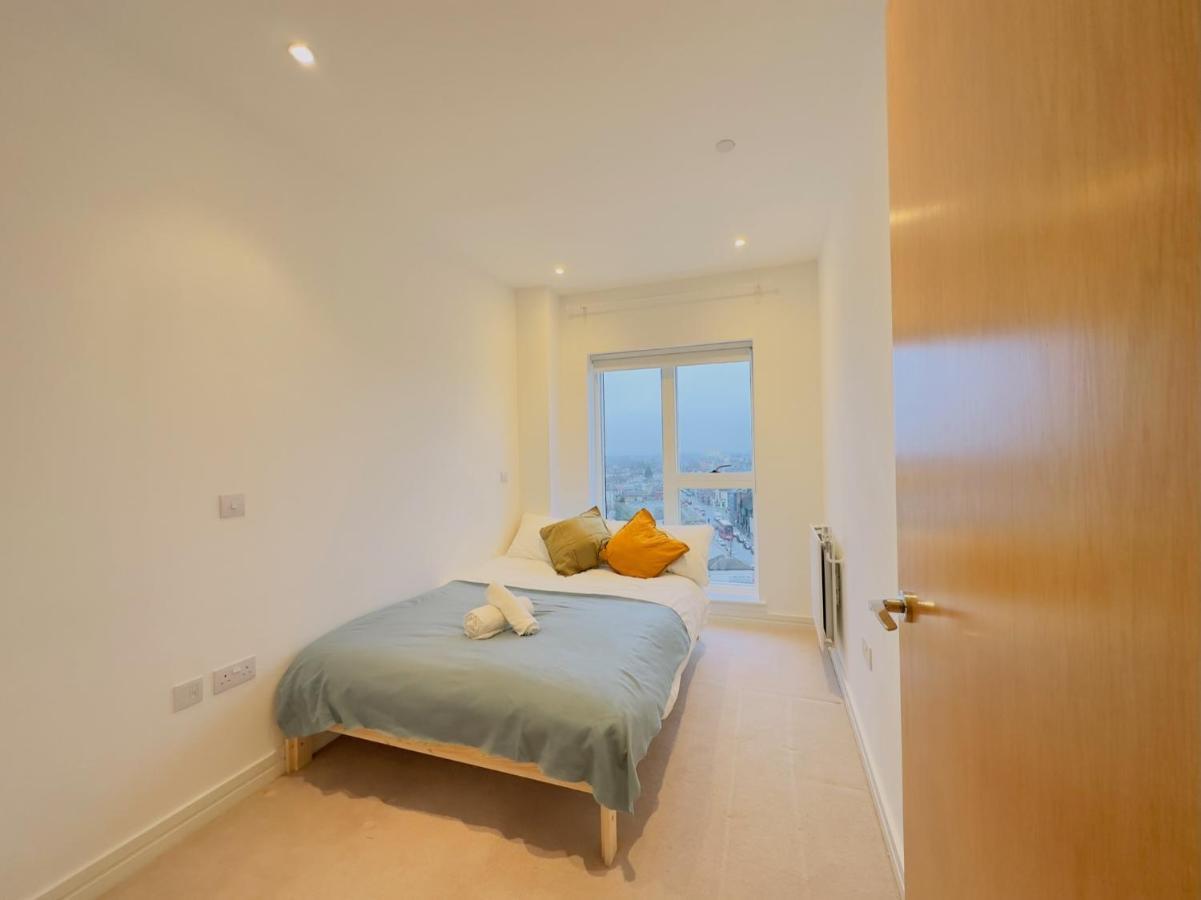 Luxurious Comfy Penthouse - Steps To East Croydon Train Station - Views Apartment Luaran gambar