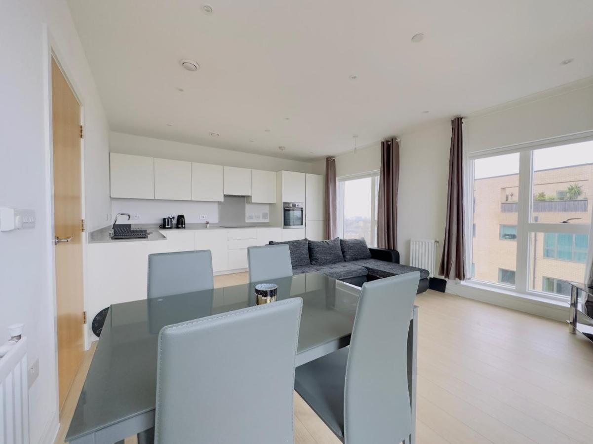 Luxurious Comfy Penthouse - Steps To East Croydon Train Station - Views Apartment Luaran gambar
